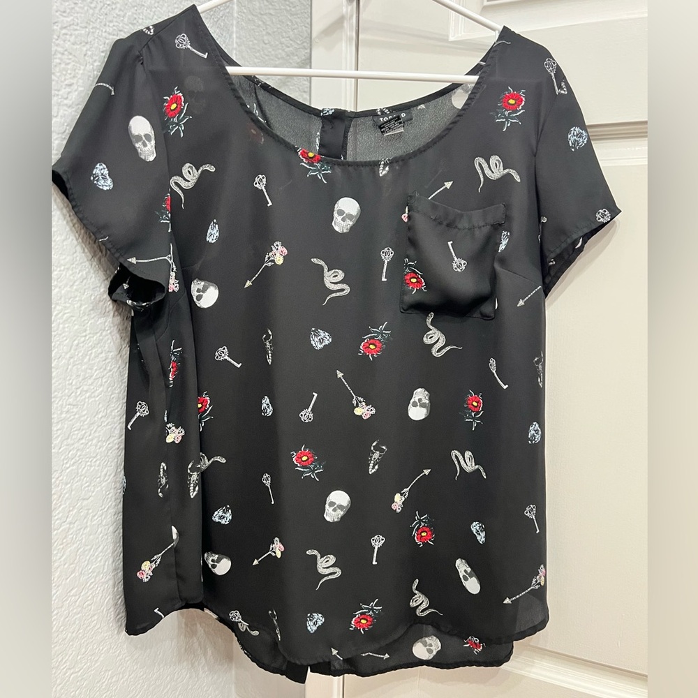 Torrid Patterned Button-Back Blouse - image 2